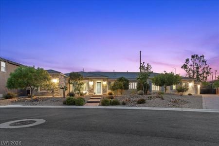 4967 Enchanted View Street