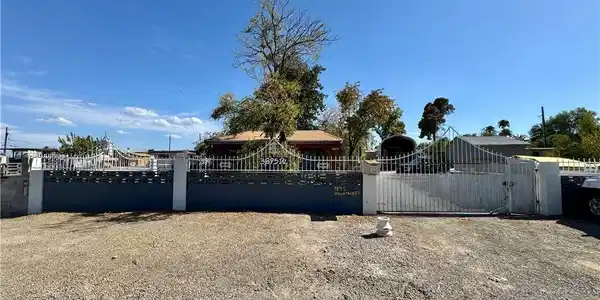 3895 Mountain Trail