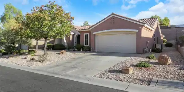 1858 June Lake Drive