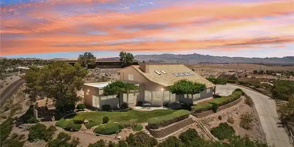 1409 Pueblo Drive
