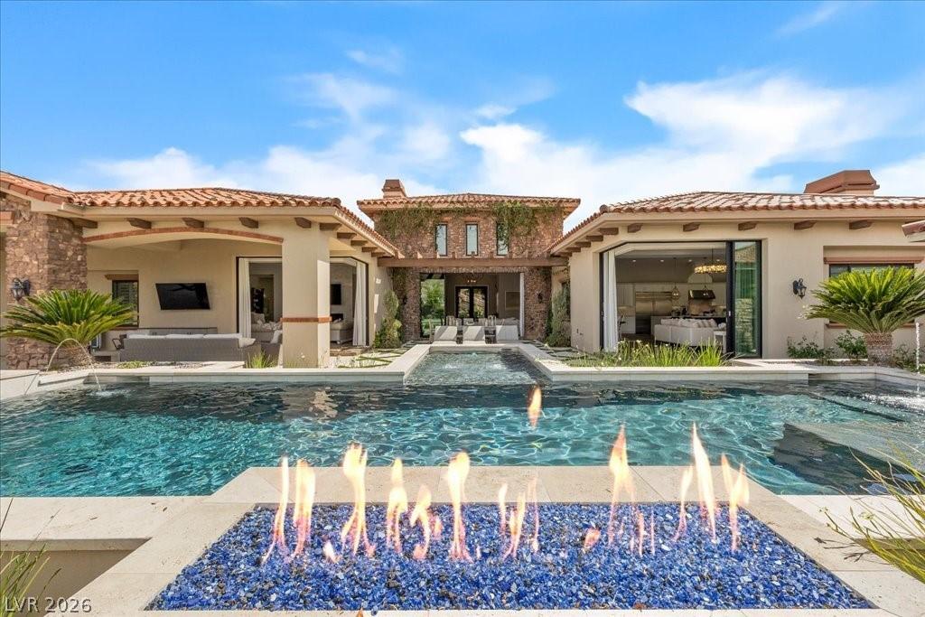 Image 1: Custom Pool & Spa with Lighting, Water and Fire Fe