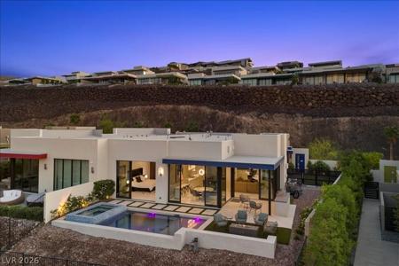 656 Scenic Cliff Drive