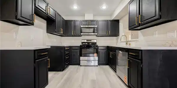 1751 E Reno Avenue