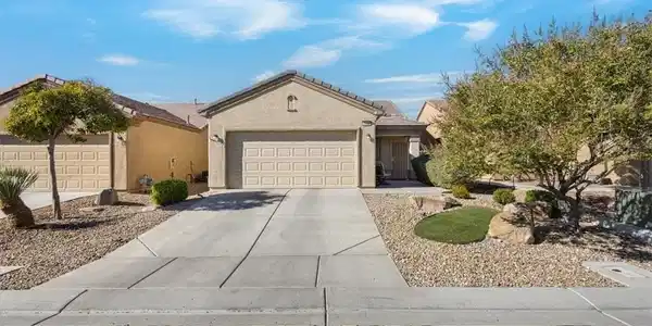 7945 Woodlark Court