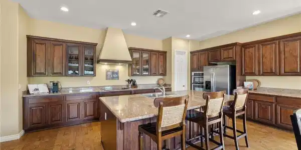 Image 3: Experience culinary delight in this inviting kitch