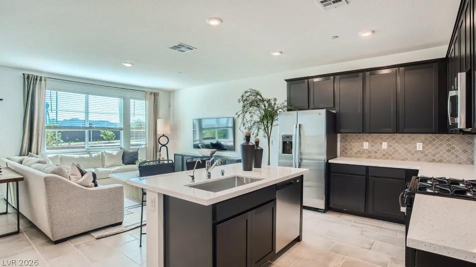 Image 3: Kitchen