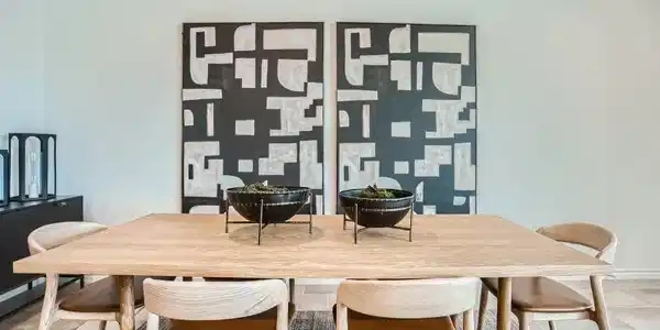 Image 4: Dining Room