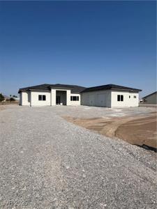 2801 W Wisteria Way