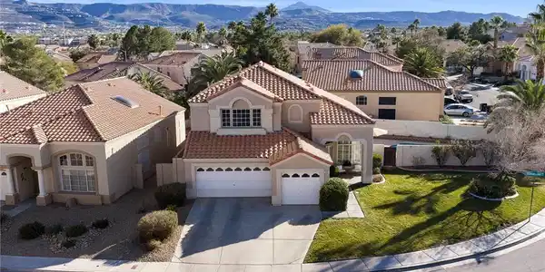 1694 Long Horizon Lane