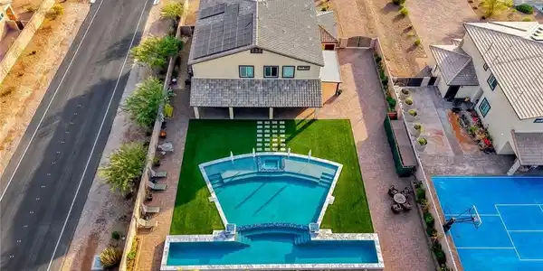7602 Mount Spokane Court