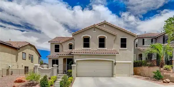 1146 Yellow Orchid Street