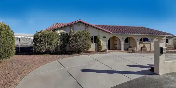 8870 W Craig Road