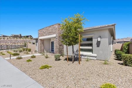 920 Kings Cliff Lane