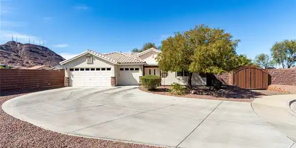 94 Tower Mustard Court