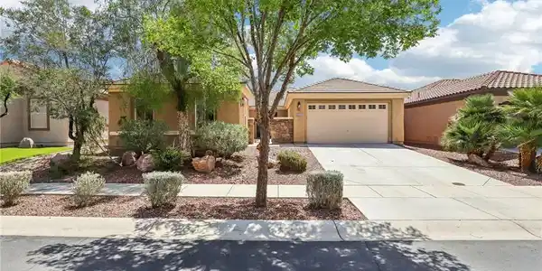 8316 Imperial Lakes Street