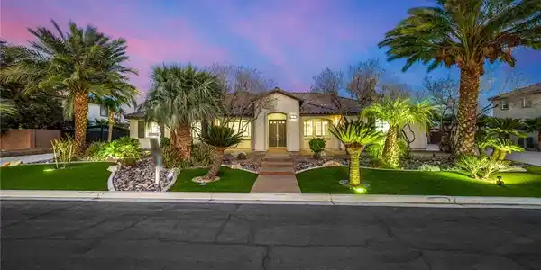 7840 Thunder Echo Street