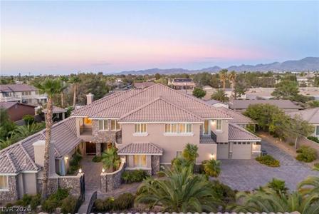 226 E Levi Avenue