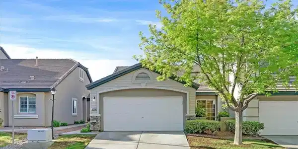10234 Birch Bluff Lane
