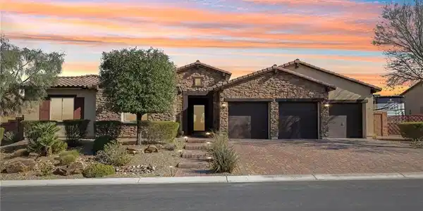 8334 Agave Bloom Street