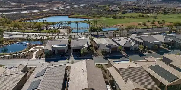 44 Alta Cascata Place