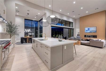 10781 Agate Cliffs Avenue