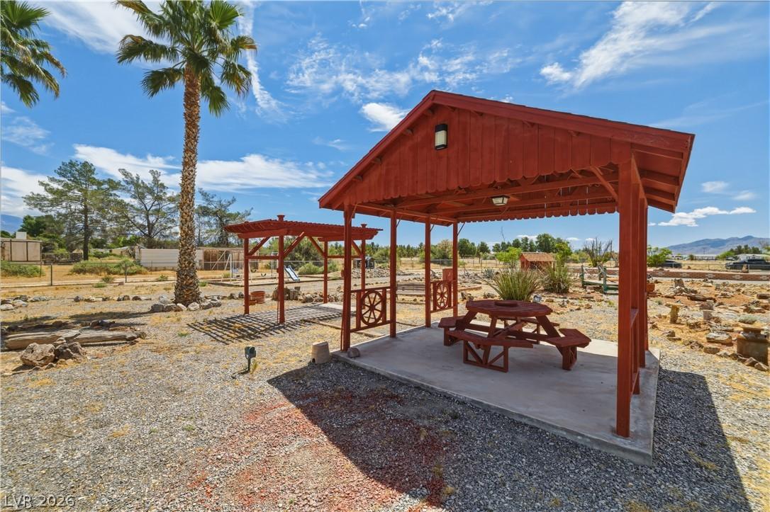 Image 3: Gazebo with lites and fan