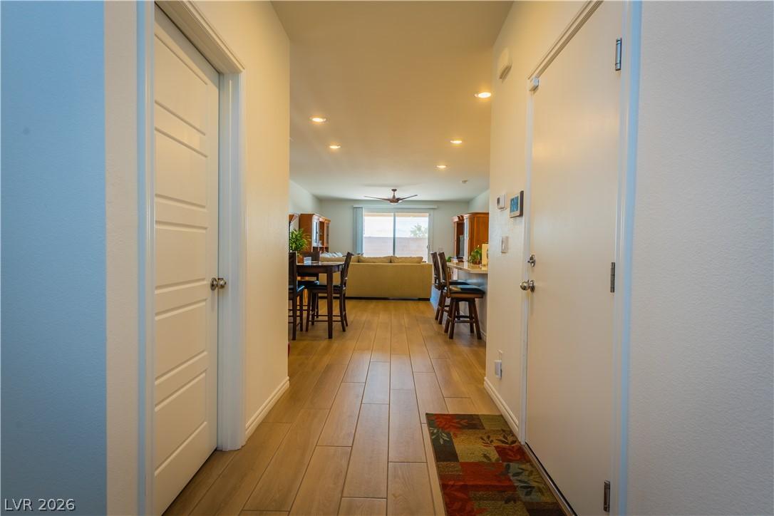 Image 4: Downstairs Entry to Kitchen and Livingroom