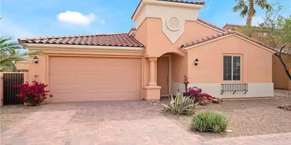 1286 Calcione Drive