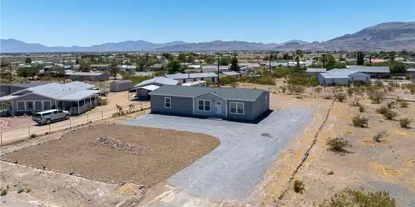 Image 2: Newly constructed residence in a desert landscape