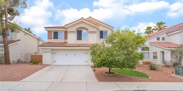 77 Huntfield Drive