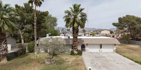 4958 E Van Buren Avenue