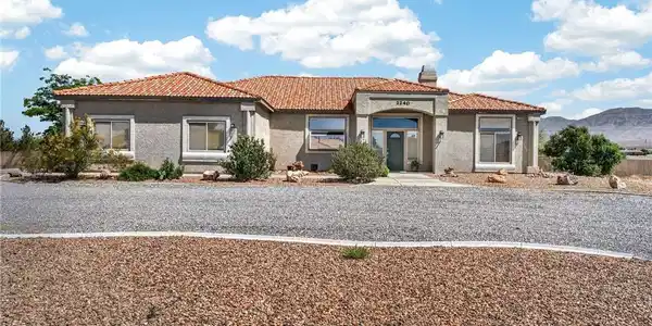 2240 E Dandelion Street