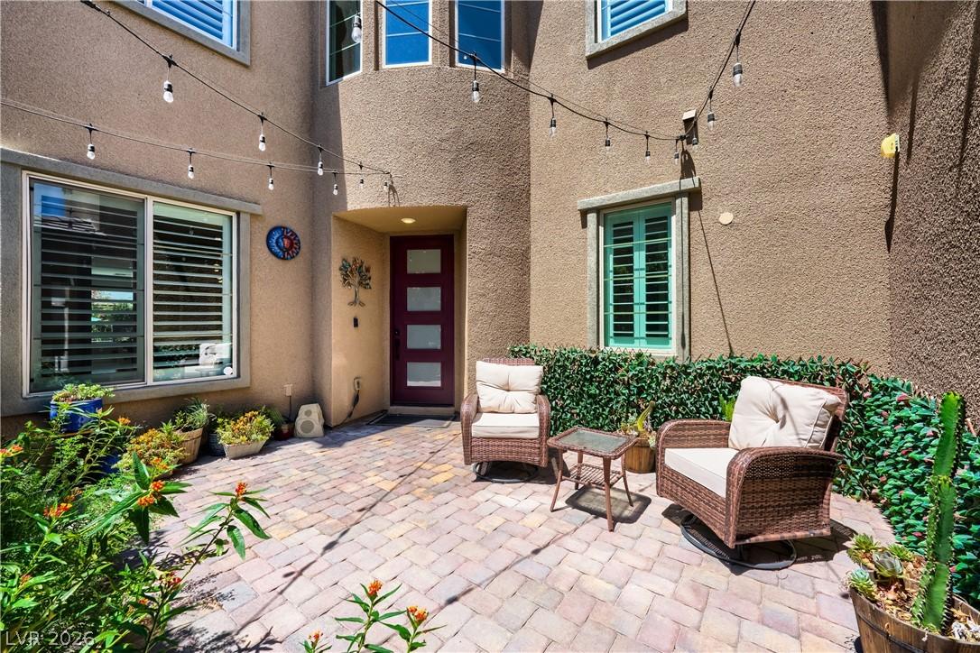 Image 3: Entry Patio
