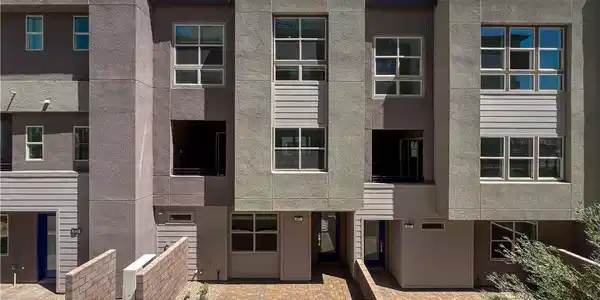 671 Agate Bridge Street