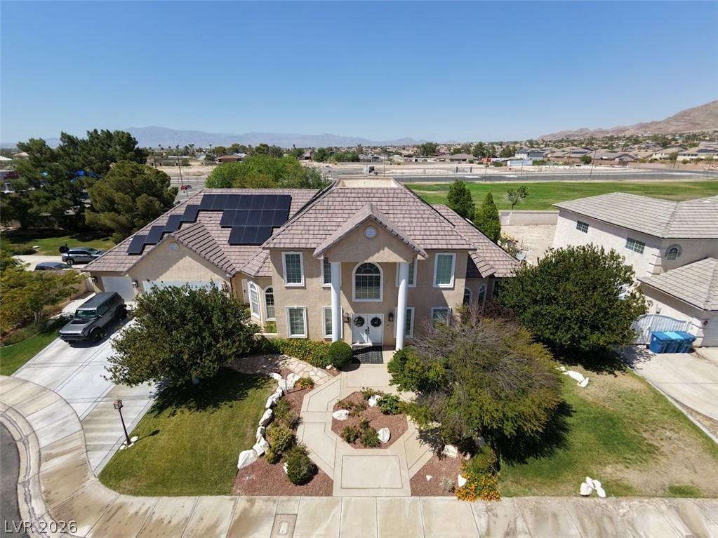 Image 1: Amazing home on a cul-de-sac with no rear neighbor