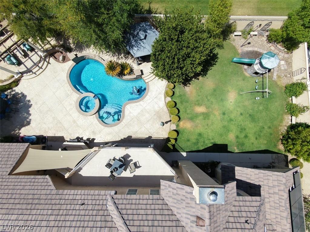 Image 3: Amazing home on a cul-de-sac with no rear neighbor