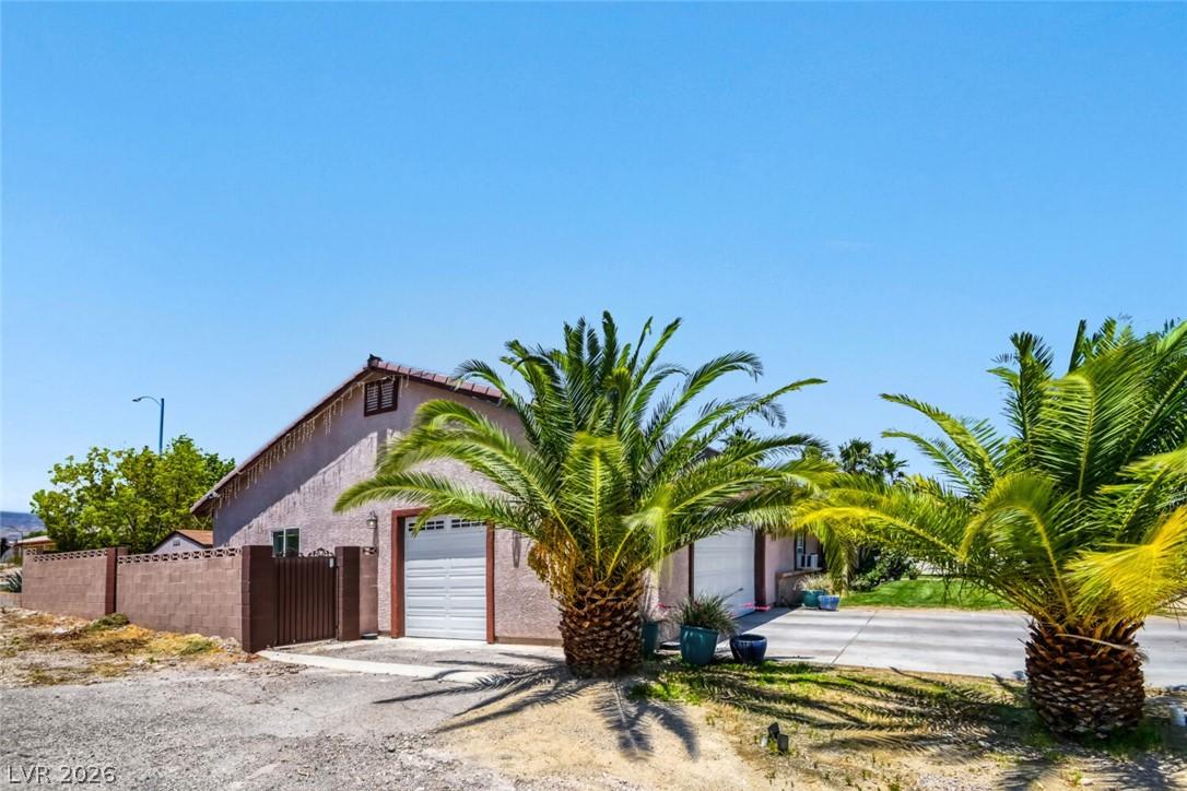 Image 3: Front of Home