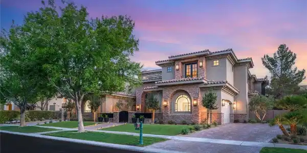 15 Vintage Canyon Street