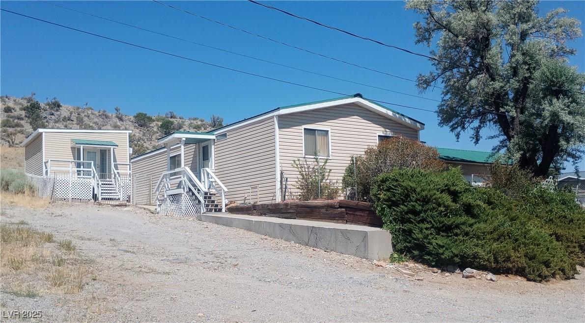Image 1: View of front of home