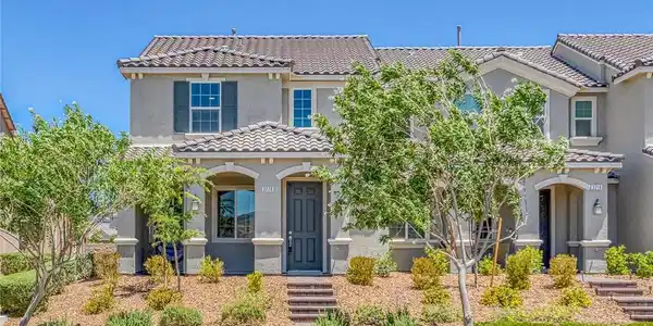 3220 Palindrome Avenue