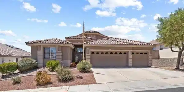 3088 Evening Mist Avenue
