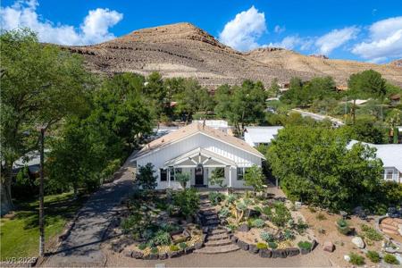 13 Cottonwood Drive