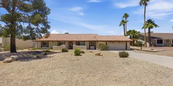 1073 Sidehill Way