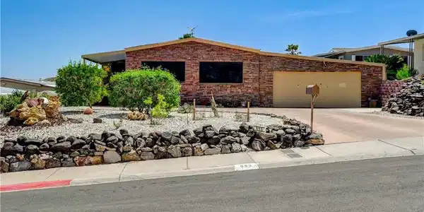 653 Mount Bona Way