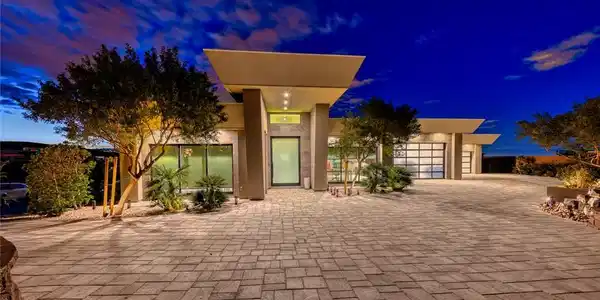 686 Tranquil Rim Court