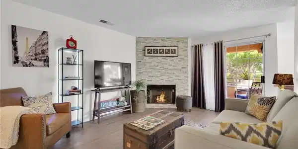 2200 S Fort Apache Road