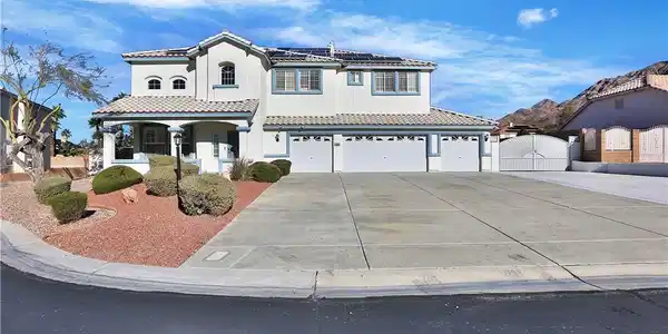 6830 Stone Meadows Avenue