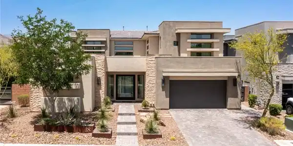 18 SUGARBERRY Lane