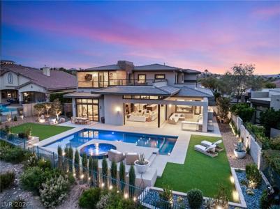 1376 Opal Valley Street