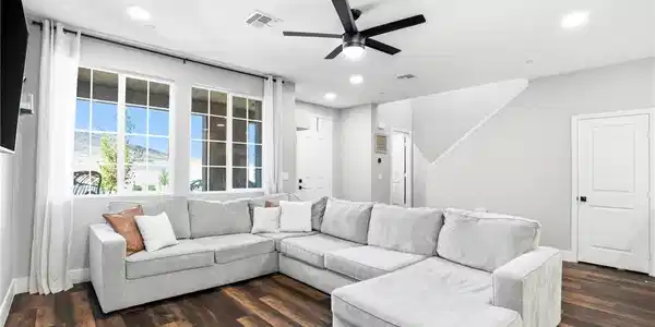 3262 Palindrome Avenue